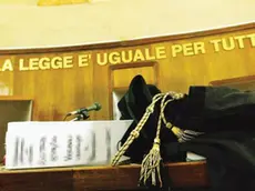 L'accusa è di maltrattamenti e lesioni personali