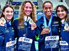 Le ragazze della 4x100 stile libero seconde agli Europei