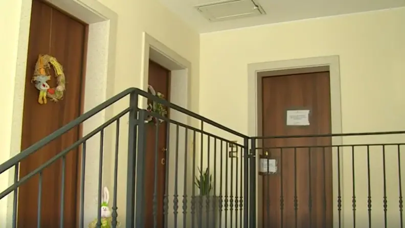 L’appartamento di Tania Terrin, a Camponogara, con i sigilli dei carabinieri