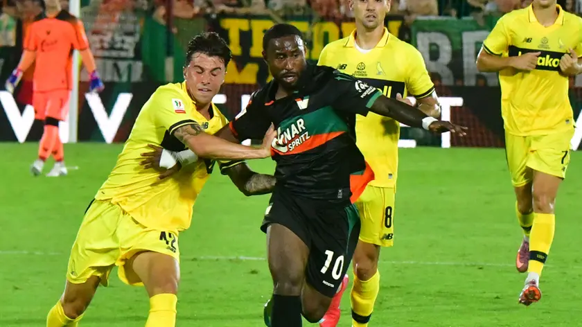 John Yeboah durante il match con il Modena dove è stato protagonista con un gol