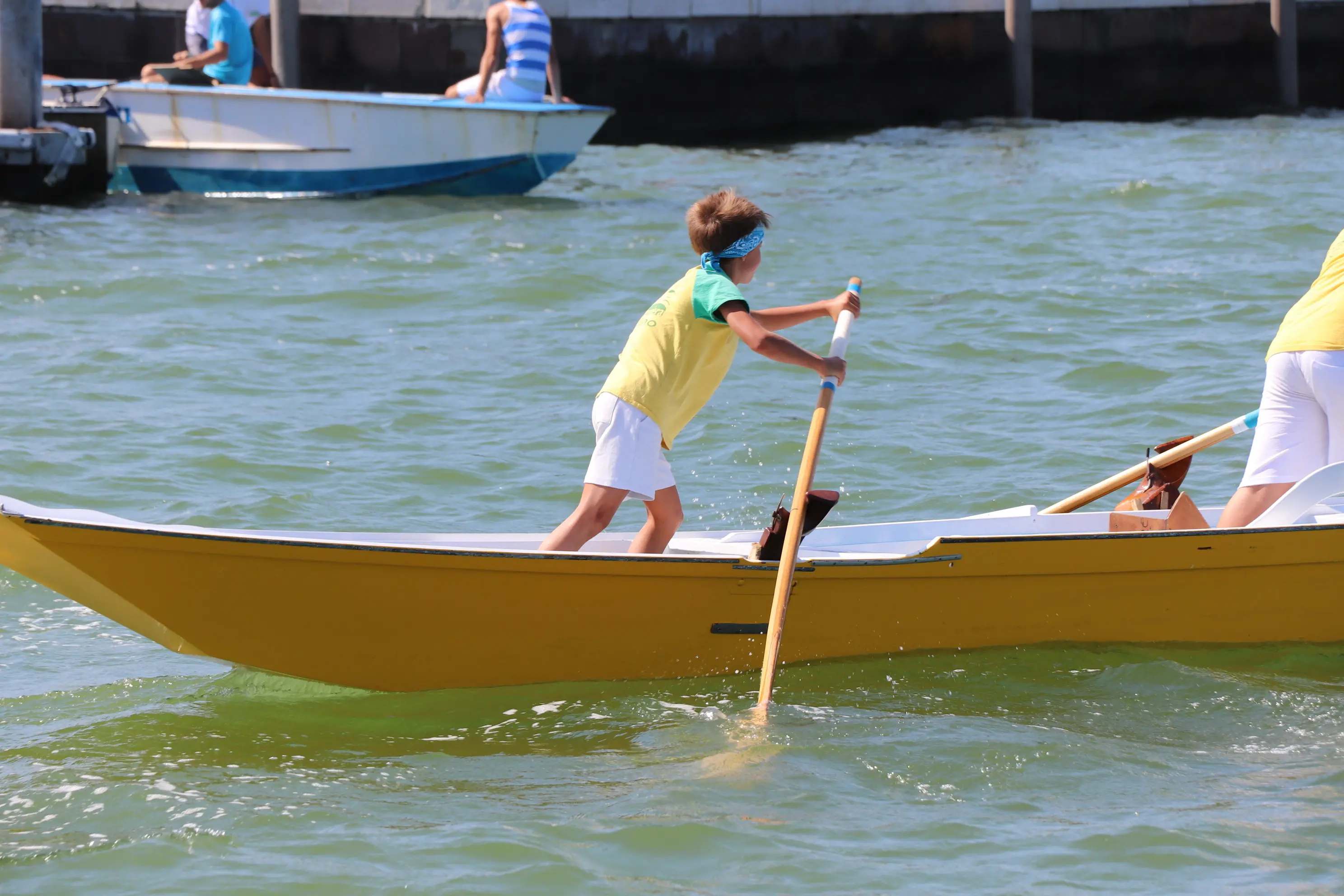 Un bambino della categoria Schie