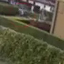 Un fotogramma del video che riprende l’aggressione