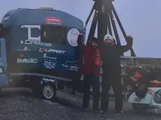 Pietro Chizzo con la sua Vespa a Capo Nord