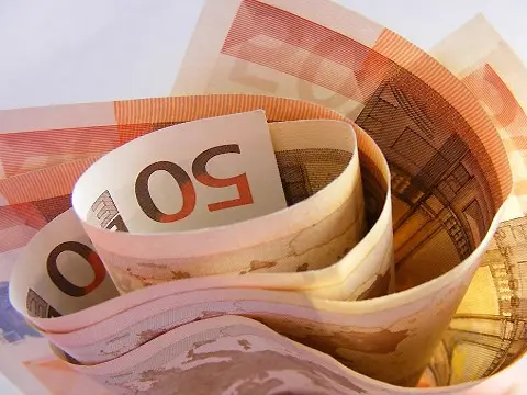 Trova mille euro e dopo un anno diventano suoi