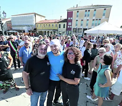 La festa in piazza per il ritorno