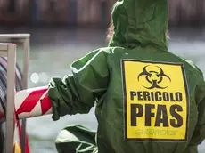 Operazione di bonifica dei terreni inquinati da Pfas (foto archivio)