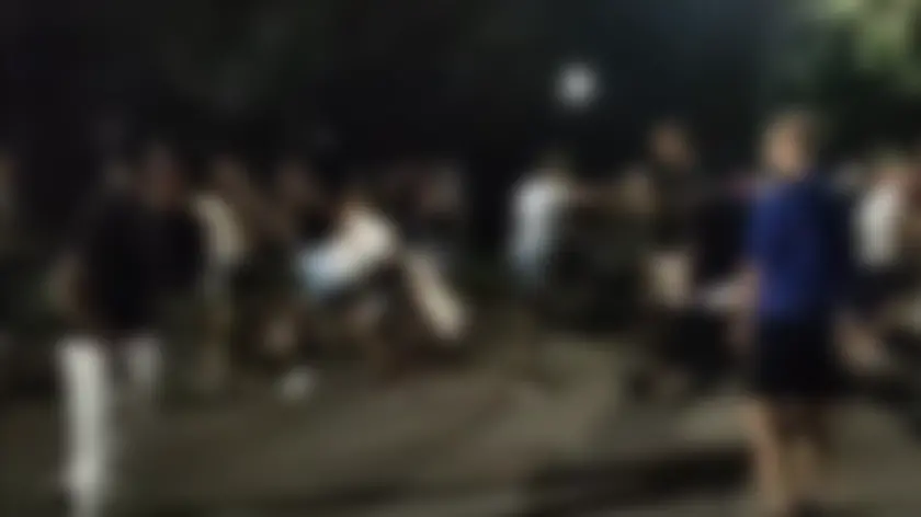 Un fotogramma del video della rissa a San Donà