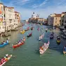 Una immagine della Regata Storica 2025