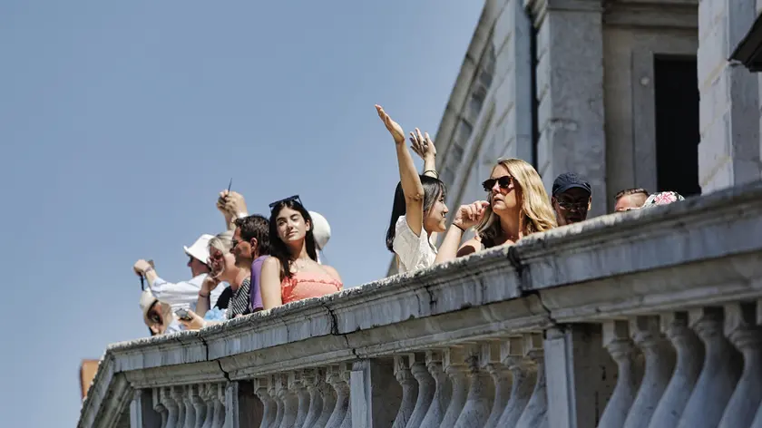 https://images.nuovavenezia.it/view/acePublic/alias/contentid/1tmz88nb6g72swexnqj/0/copia-di-agf_editorial_gfd3202240.webp?f=16%3A9&amp;w=840