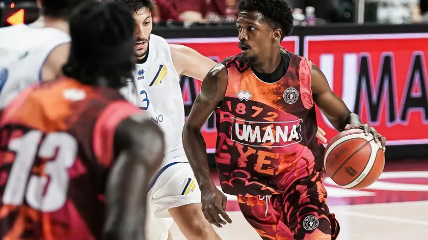 Sir’Jabari Rice in azione con la maglia della Reyer