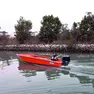 Sean Michieli a bordo del barchino in laguna