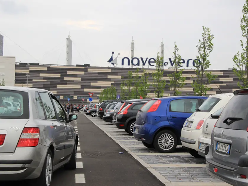 Centro commerciale "Nave de Vero"