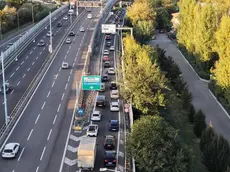 Il traffico sulla tangenziale (foto Pòrcile)