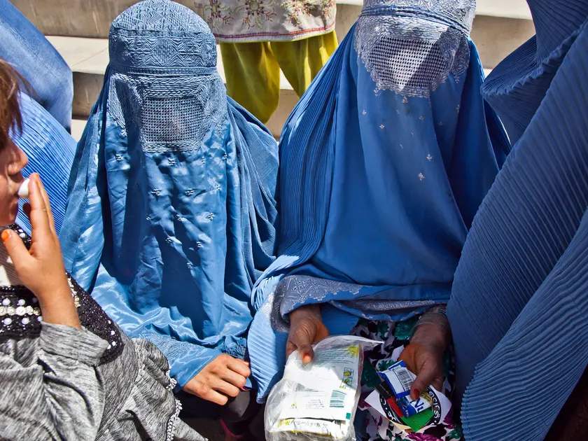 Il regolamento “anti-burqa” arriva in Consiglio: «Regole uguali per tutti»