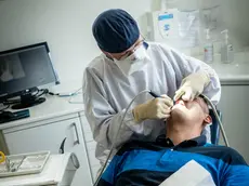 Condannati due falsi dentisti a Salzano