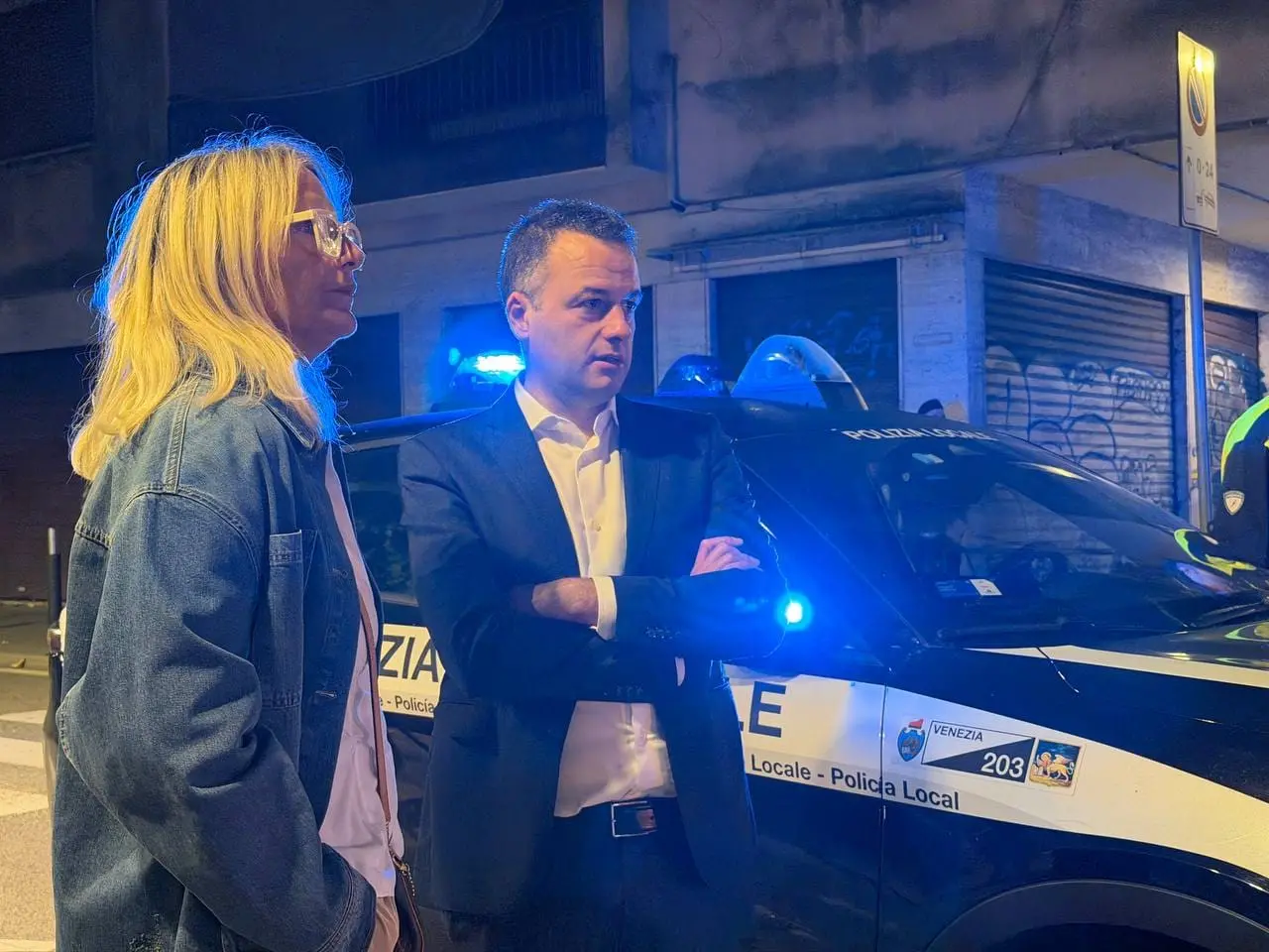 Sindaco e vice durante i controlli