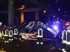 Il bus precipitato dal cavalcavia