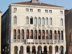 Ca' Farsetti, affacciato sul Canal Grande
