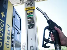 Carburanti, in Italia 1,1 miliardi di euro di spesa in più a ottobre: Veneto tra le regioni più colpite