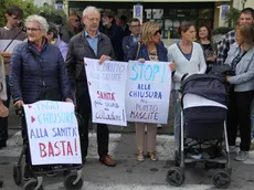 Il sit-in per dire no ala chiusura del Punto nascita di Portogruaro (ph Bortoluzzi)