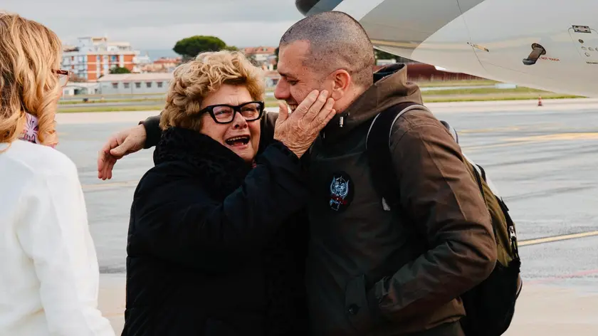 Alberto Trentini con la madre