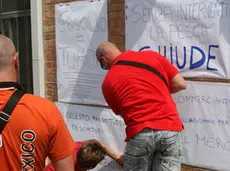 Una protesta dei pescatori contro il caro di gasolio