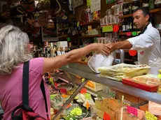 La bottega di un "casolino" (foto d'archivio)