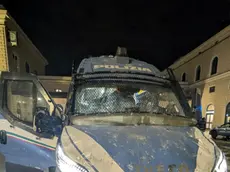 Un mezzo del Reparto mobile di Padova danneggiato a Bologna