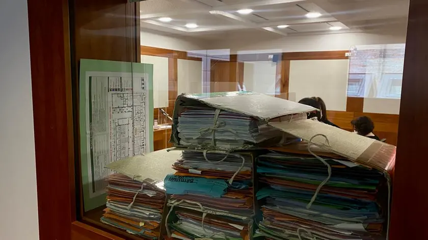 Nella Cittadella della giustizia di Venezia si accumulano faldoni a causa dell’assenza di personale