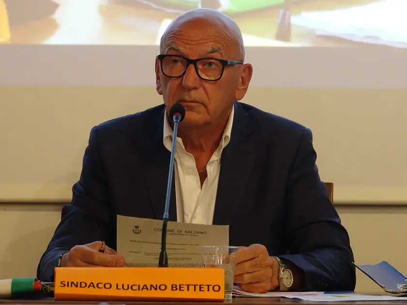 Il sindaco di Salzano Luciano Betteto