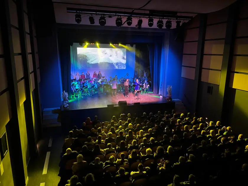 Strapieno il teatro di San Stino per lo spettacolo della fondazione