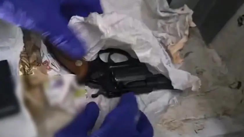 Venezia, sparatoria per la droga all’Arsenale: arrestato un 44enne con pistola e cocaina