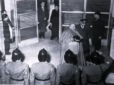 L'inaugurazione della caserma il 28 ottobre 1936 alla presenza di Papa Pio XI