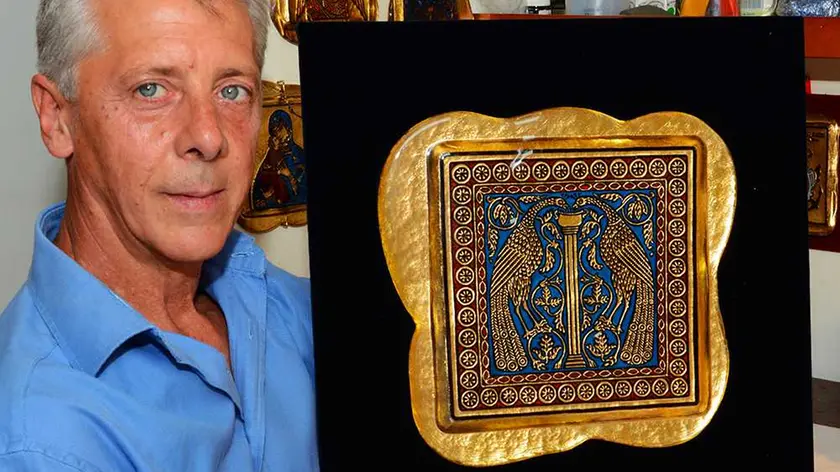 Il maestro vetraio Lorenzo Ferro