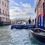 Due pattuglie dei carabinieri a Venezia