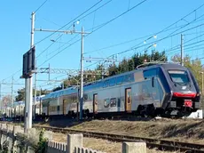 Un treno regionale Venezia-Portogruaro