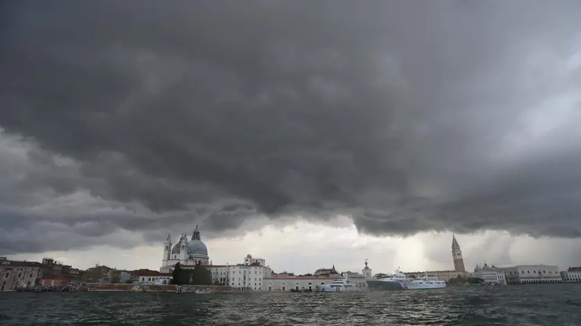 Il passaggio della perturbazione di venerdì 1 su Venezia