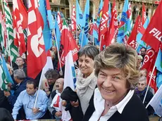 Il segretario generale della Cgil, Susanna Camusso, partecipa al presidio dei sindacati piemontesi per chiedere la controriforma della riforma Fornero, Torino, 14 ottobre 2015..ANSA/ALESSANDRO DI MARCO