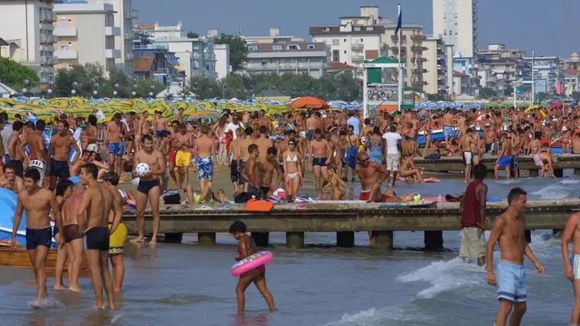 FOTO GAVAGNIN (14-08 ) JESOLO LIDO SPIAGGIA