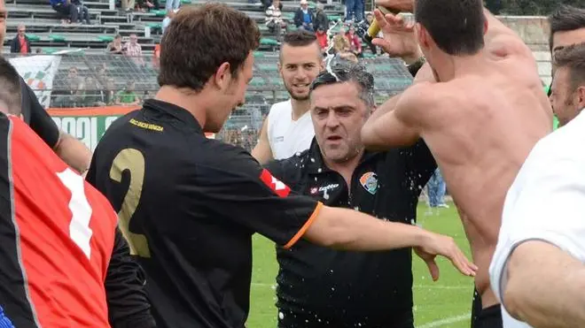 CRUCCU INTERPRESS/GF.TAGLIAPIETRA. VENEZIA 29.04.2012.-CALCIO: VENEZIA-GRADISCA. FESTEGGIAMENTI PER LA PROMOZIONE