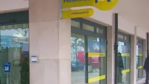 L’ufficio postale di piazza Kennedy a Jesolo