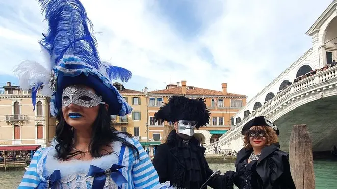 Interpress\M.Tagliapietra Venezia 16.02.2020.- Carnevale. Rialto. Maschere.