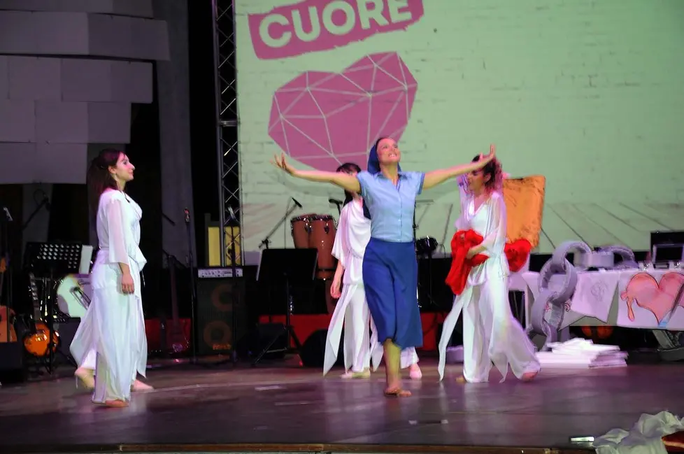 COLUCCI - DINO TOMMASELLA -JESOLO LIDO - LO SPETTACOLO ALLA FESTA DEI GIOVANI CON SUOR NOBILE
