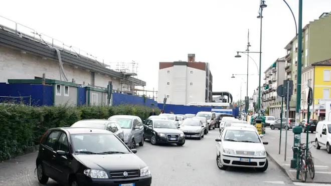 Piazzale Favretti e cantiere presso stazione ferroviaria di Mestre.