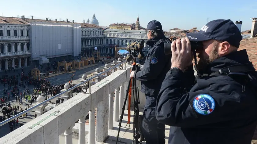 Interpress/M.Tagliapietra Venezia 26.02.2017.- Carnevale. Tiratori scelti, Polizia.