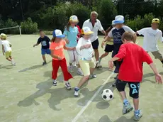 BAMBINI AL CENTRO ESTIVO ALLO SPORTING CLUB DI BEPI ZAMBON