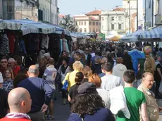 SAN DONA' DI P. - DINO TOMMASELLA -COLUCCI - - FIERA DEL ROSARIO - folla lungo le vie