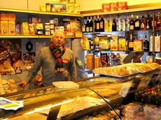 Interpress/Mazzega Scattolin Venezia, 25.02.2015.- Edoardo Carnielli sfrattato dal suo appartamento in calle della Donna Onesta vicino ai Frari Nella foto nel suo panificio