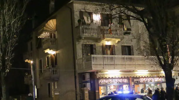 Foto Agenzia Candussi/ Mion/ Marghera, Piazza Mercato/ Accoltellamento di fronte al Bar San Marco in Piazza Mercato a Marghera