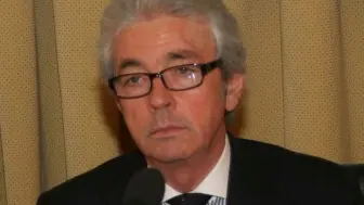 ADDIO Federico Tessari lascia la guida regionale del sistema camerale A sinistra Roberto Furlan in lizza per il posto